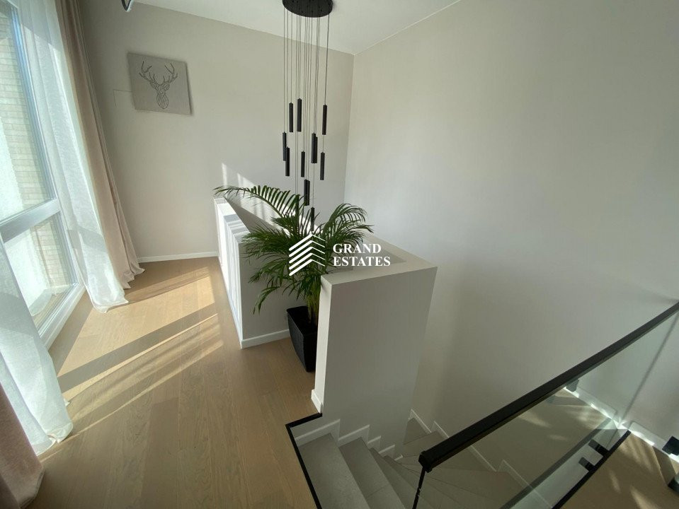 Apartament Elegant cu Terasa / Prima inchiriere