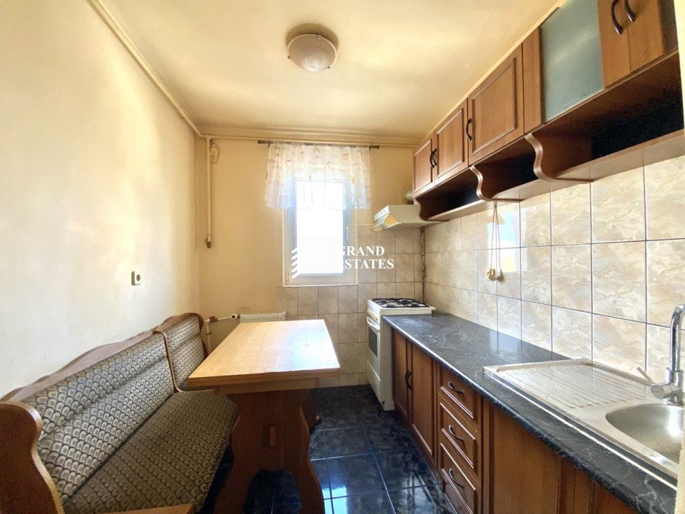 Apartament decomandat, 2 camere, situat langa parc