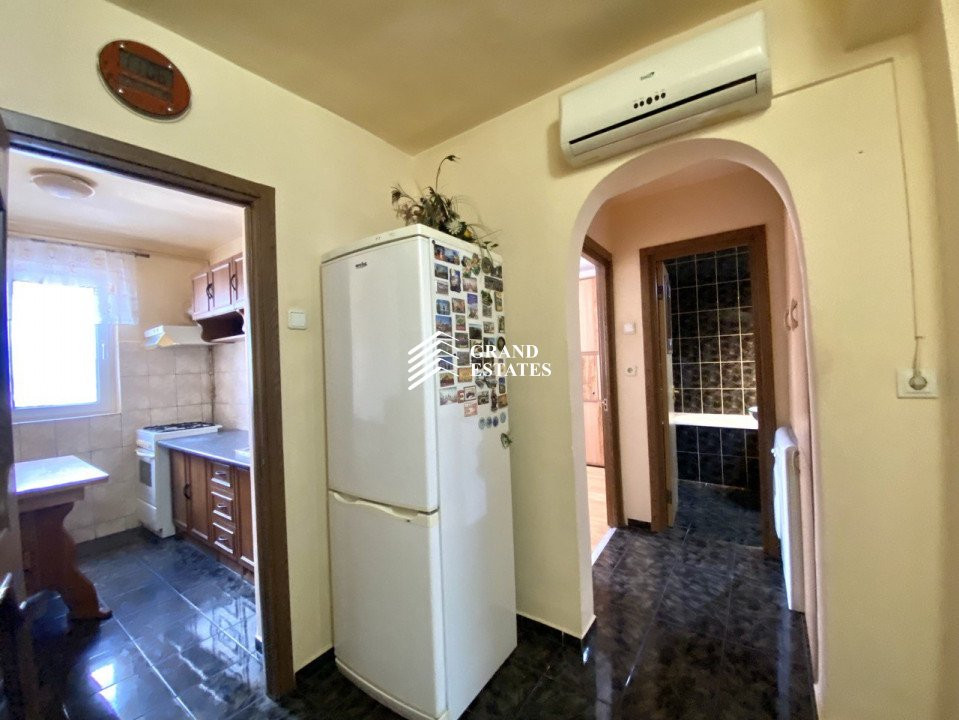 Apartament decomandat, 2 camere, situat langa parc