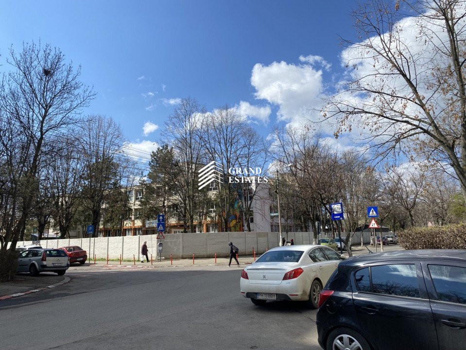 Apartament decomandat, 2 camere, situat langa parc