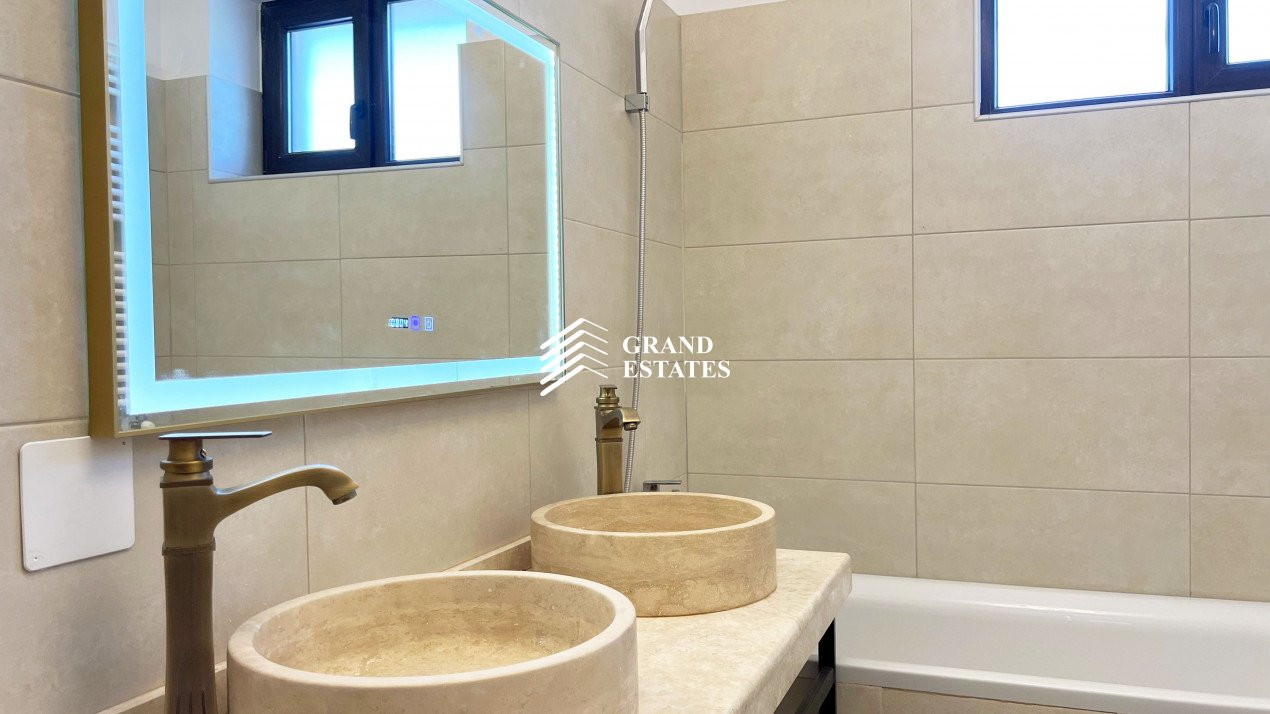 Vila 4 camere I Mobilata lux I Utilata complet I Curte si gradina I Mansarda