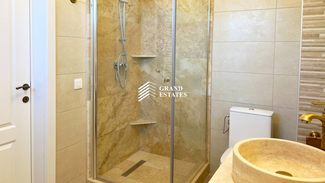 Vila 4 camere I Mobilata lux I Utilata complet I Curte si gradina I Mansarda