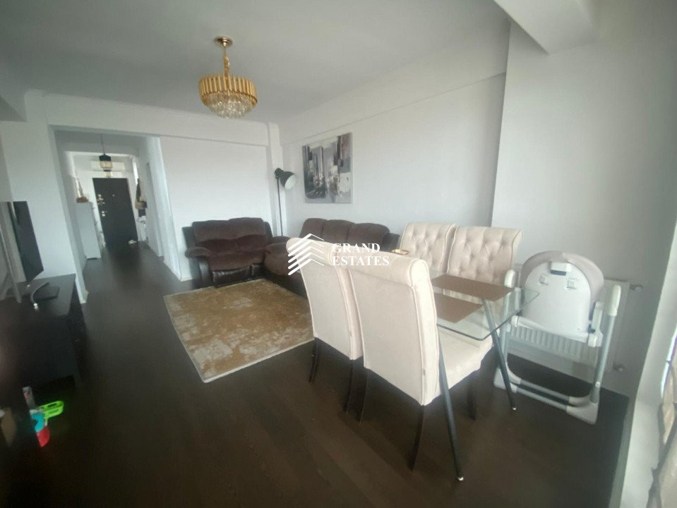 Apartament cu 3 camere decomodate cu terasa , lângă parc