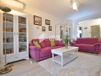 Apartament deosebit 3 camere, gradina 45mp, zona Damaroaia