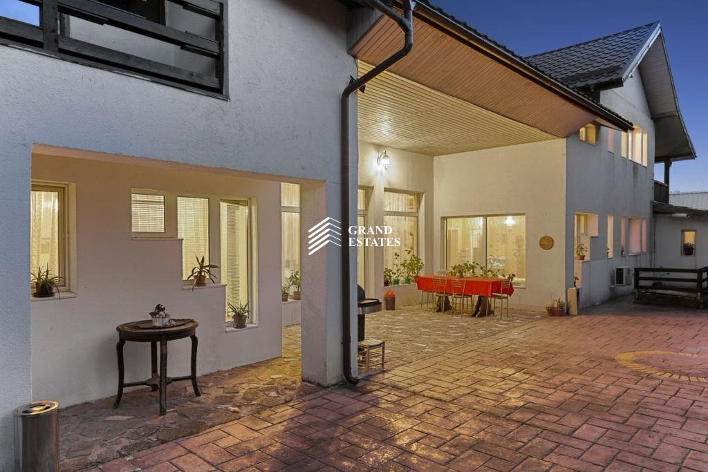 Vila deosebita | Vedere la lac | Teren 2800 mp | Langa Paradisul Verde 