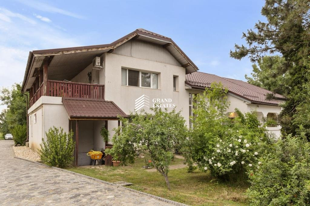 Vila deosebita | Vedere la lac | Teren 2800 mp | Langa Paradisul Verde 