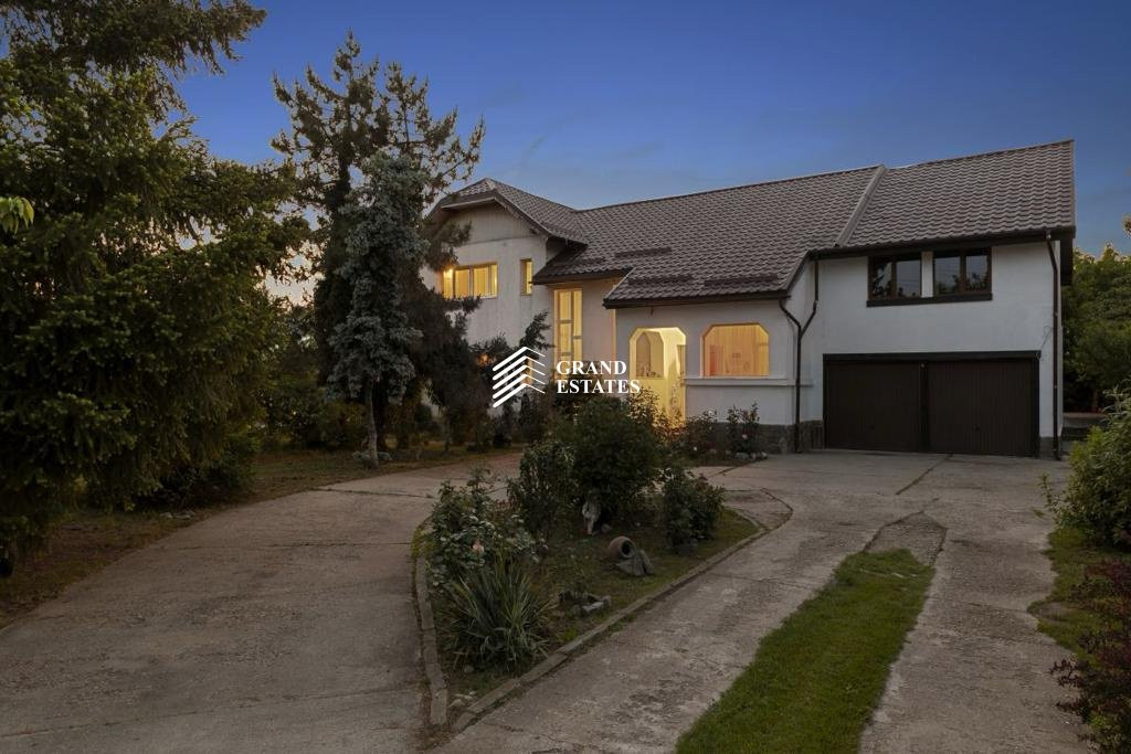 Vila deosebita | Vedere la lac | Teren 2800 mp | Langa Paradisul Verde 