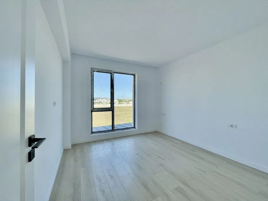 Complex 14 vile/ 4 camere/145 mpu/ 300mp Teren/ Cuza/ 