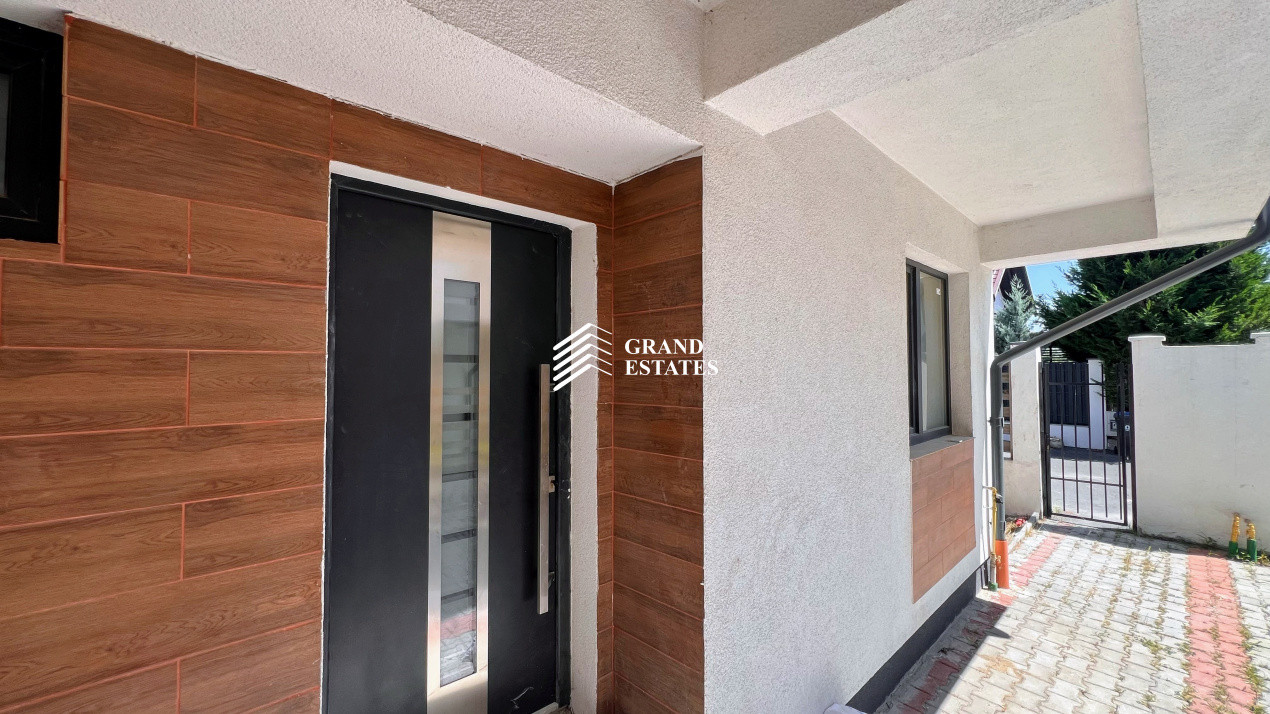 Vila cuplata I 5 camere I 2 locuri de parcare I Pret promo pana la 1 august