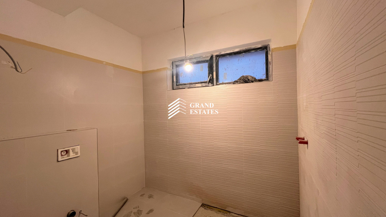 Vila cuplata I 5 camere I 2 locuri de parcare incluse 