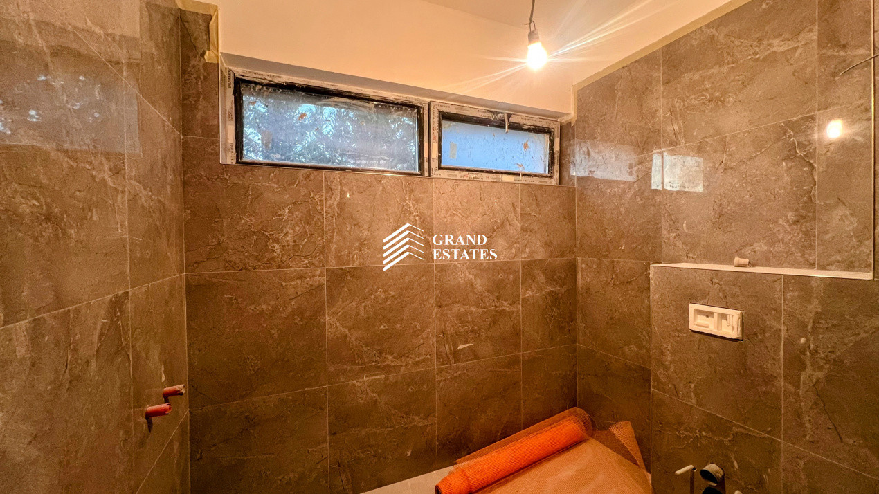 Vila cuplata I 5 camere I 2 locuri de parcare incluse 