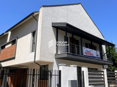 Vila cuplata I 5 camere I 2 locuri de parcare I Pret promo pana la 1 august