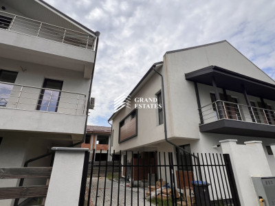 Vila cuplata I 5 camere I 2 locuri de parcare incluse 