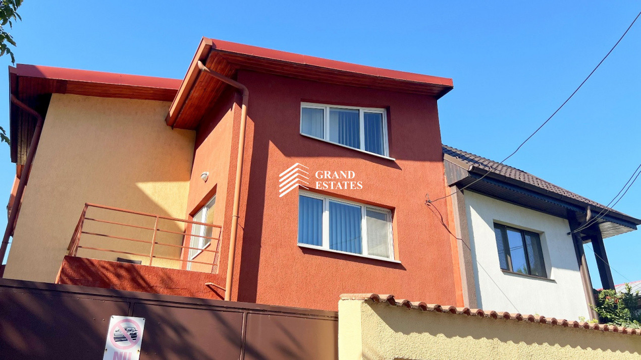 Casa individuala 5 camere I Posibil spatiu comercial I 300 mp I Parcul Lacul Tei