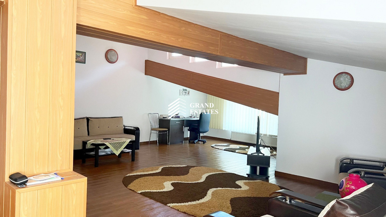 Casa individuala 5 camere I Posibil spatiu comercial I 300 mp I Parcul Lacul Tei