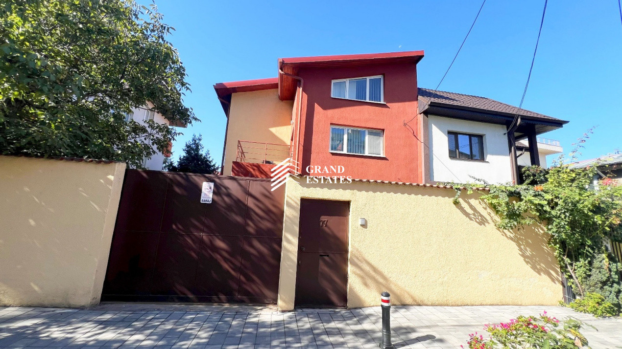 Casa individuala 5 camere I Posibil spatiu comercial I 300 mp I Parcul Lacul Tei