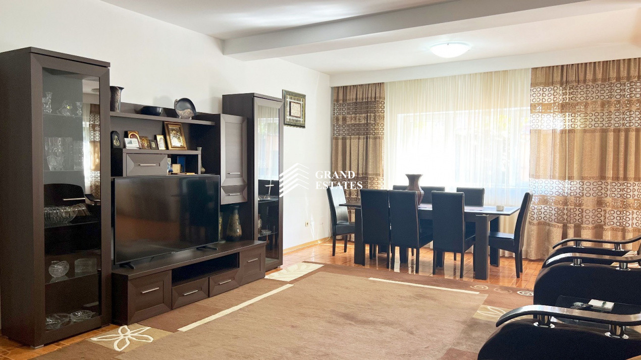 Casa individuala 5 camere I Posibil spatiu comercial I 300 mp I Parcul Lacul Tei