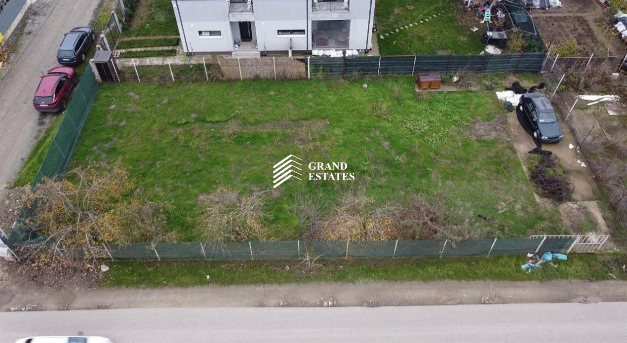 Teren de vanzare | Intravilan | Autorizatie P+1 in curs de obtinere