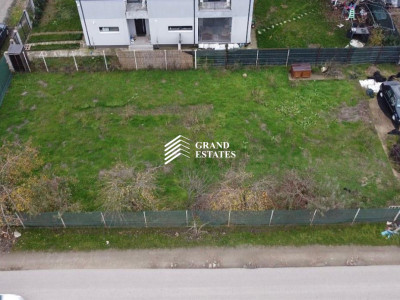 Teren de vanzare | Intravilan | Autorizatie P+1 in curs de obtinere