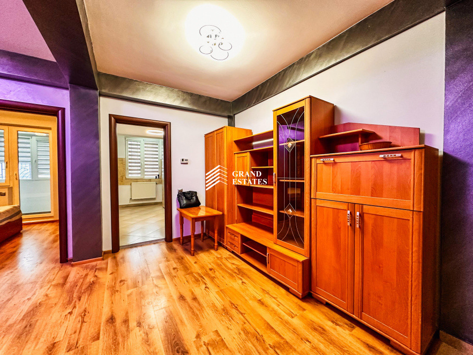 Apartament 3 camere de inchiriat – renovat recent | Parcare | 5 min Ap. Patriei