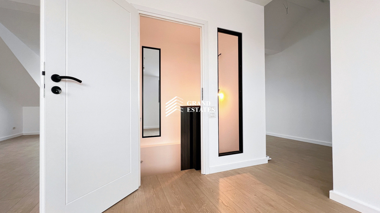 Vila in duplex I 4 dormitoare cu baie proprie I mansarda generoasa 