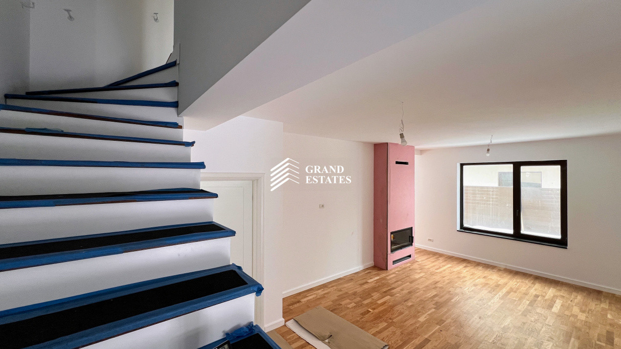 Vila in duplex I 4 dormitoare cu baie proprie I mansarda generoasa 