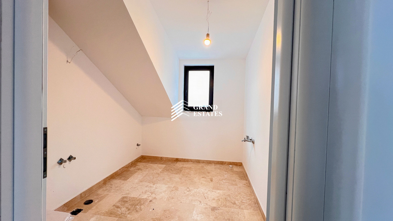 Vila in duplex I 4 dormitoare cu baie proprie I mansarda generoasa 