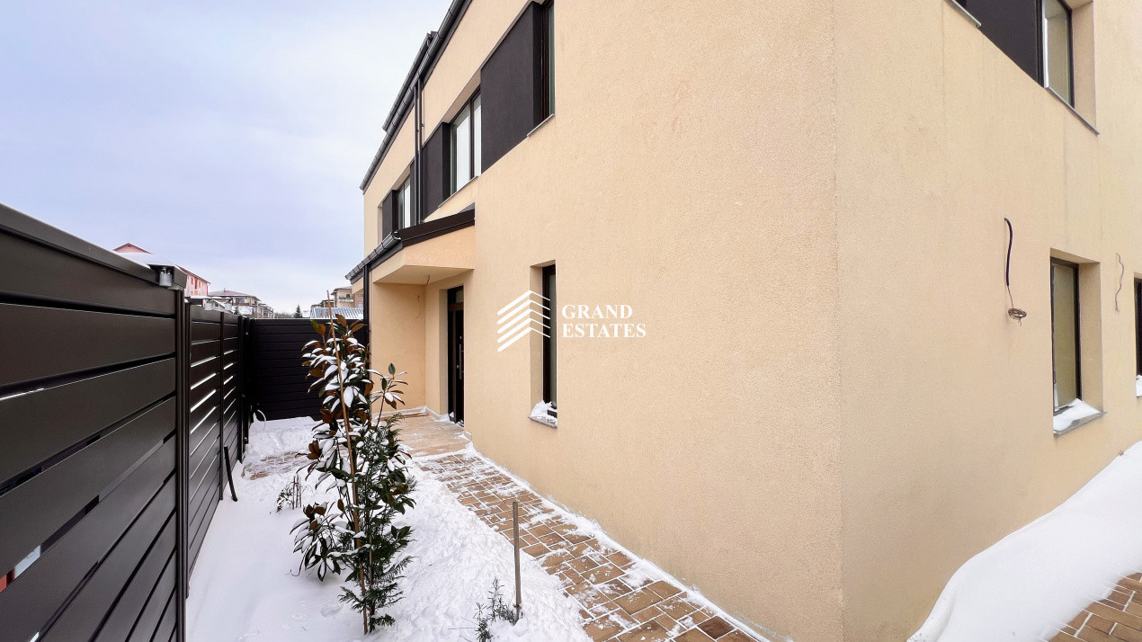 Vila in duplex I 4 dormitoare cu baie proprie I mansarda generoasa 