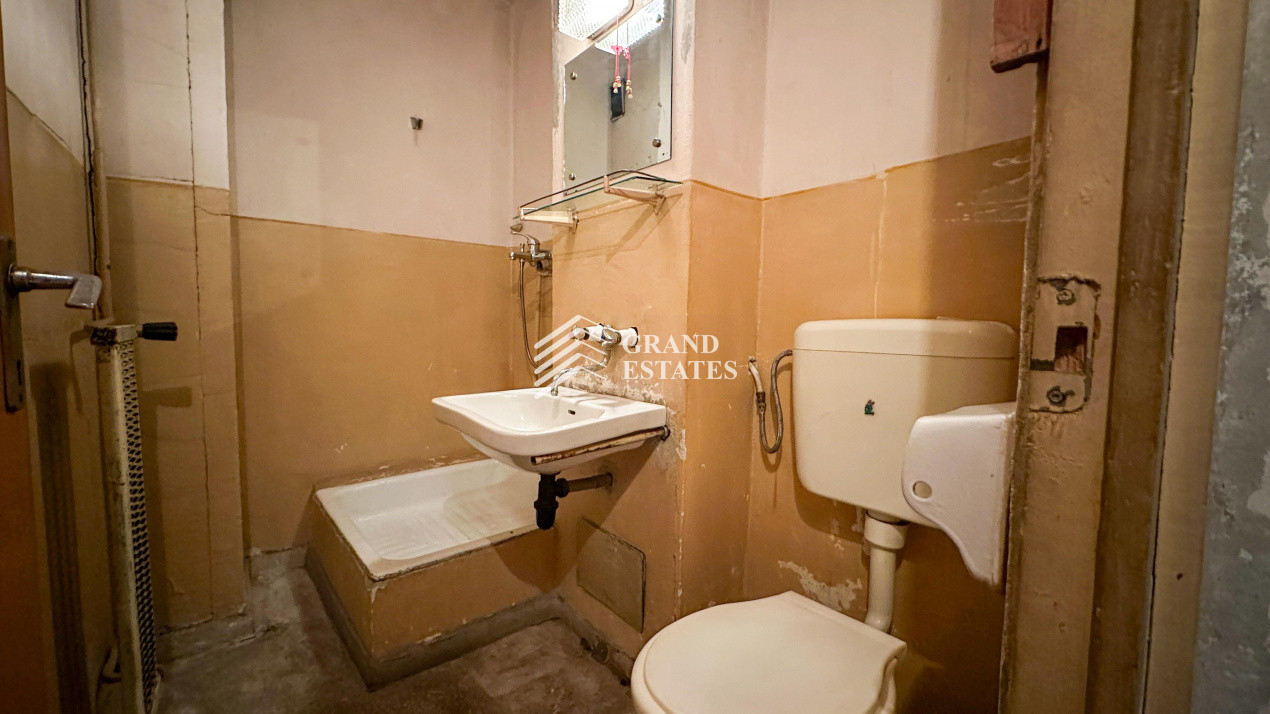 Apartament cu 4 camere | 89,2 mp | 2 bai | 2 Balcoane | Dunavat 14 | De Renovat 