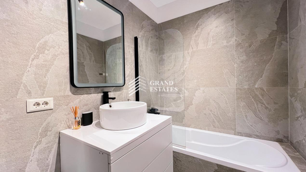 Închiriere apartament 2 camere decomandat | etaj 1 | Loc de parcare 