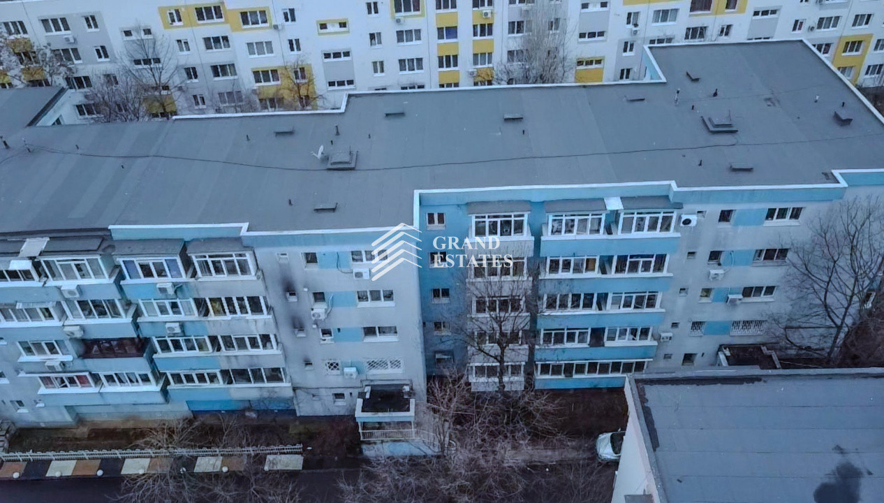 Apartament cu 4 camere | 89,2 mp | 2 bai | 2 Balcoane | Dunavat 14 | De Renovat 