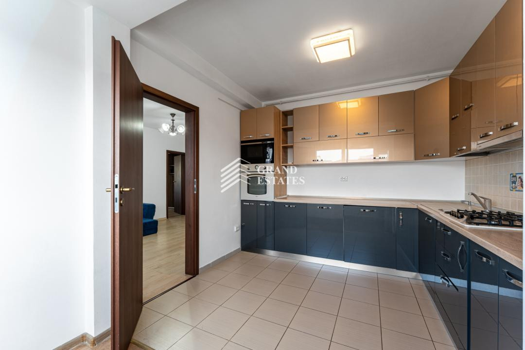 Apartament cu 3 camere | 79,1mp suprafață totală | Dr. Fermei | Loc de parcare 