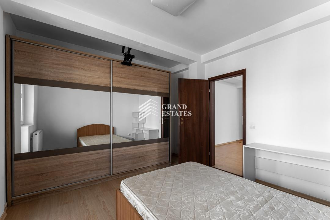 Apartament cu 3 camere | 79,1mp suprafață totală | Dr. Fermei | Loc de parcare 