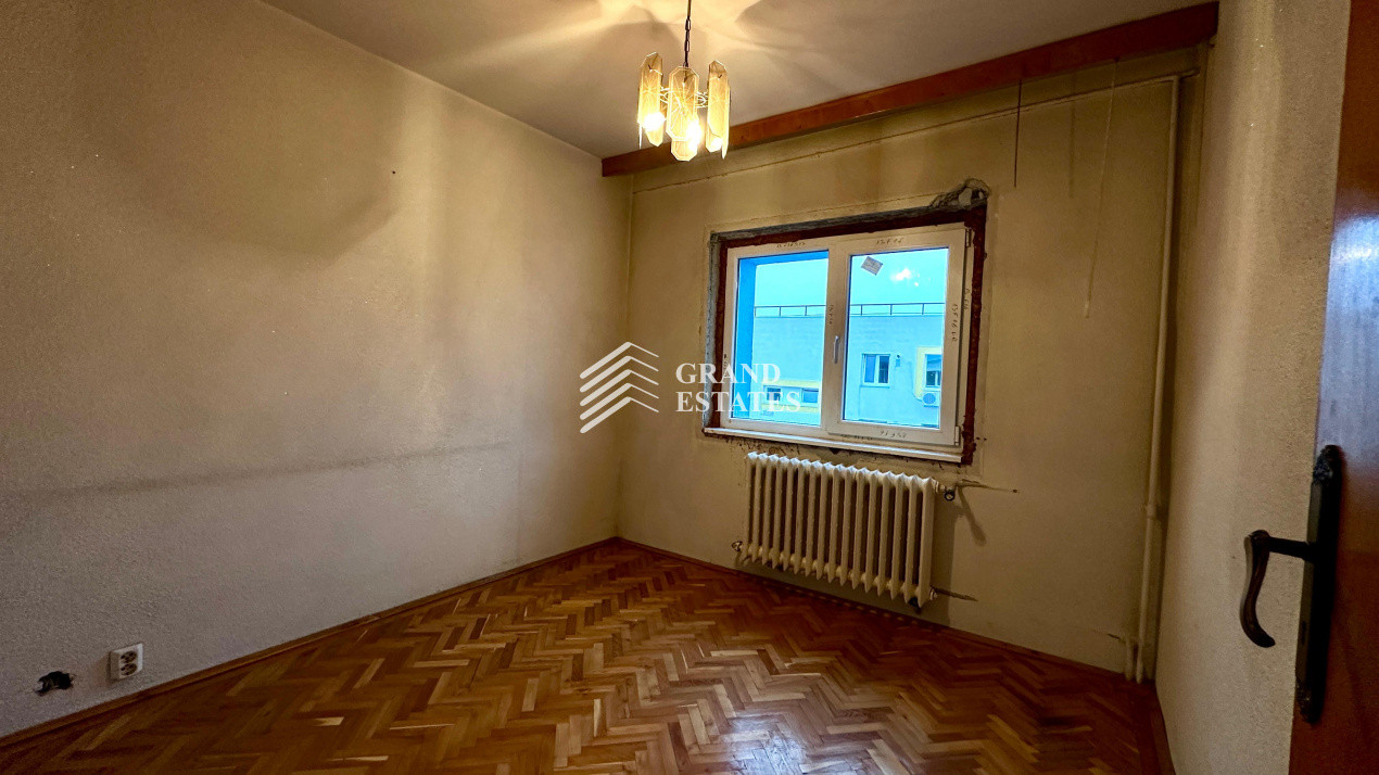 Apartament cu 4 camere | 89,2 mp | 2 bai | 2 Balcoane | Dunavat 14 | De Renovat 