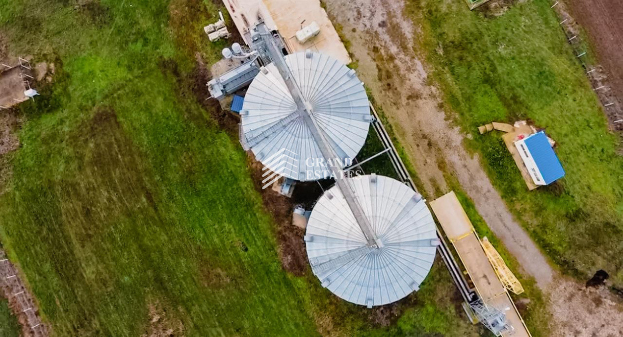Siloz - Baza receptie si depozitare cereale 3000 tone | 2 ha teren | 