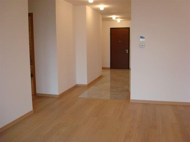 Apartament 4 camere, zona Charles de Gaulle