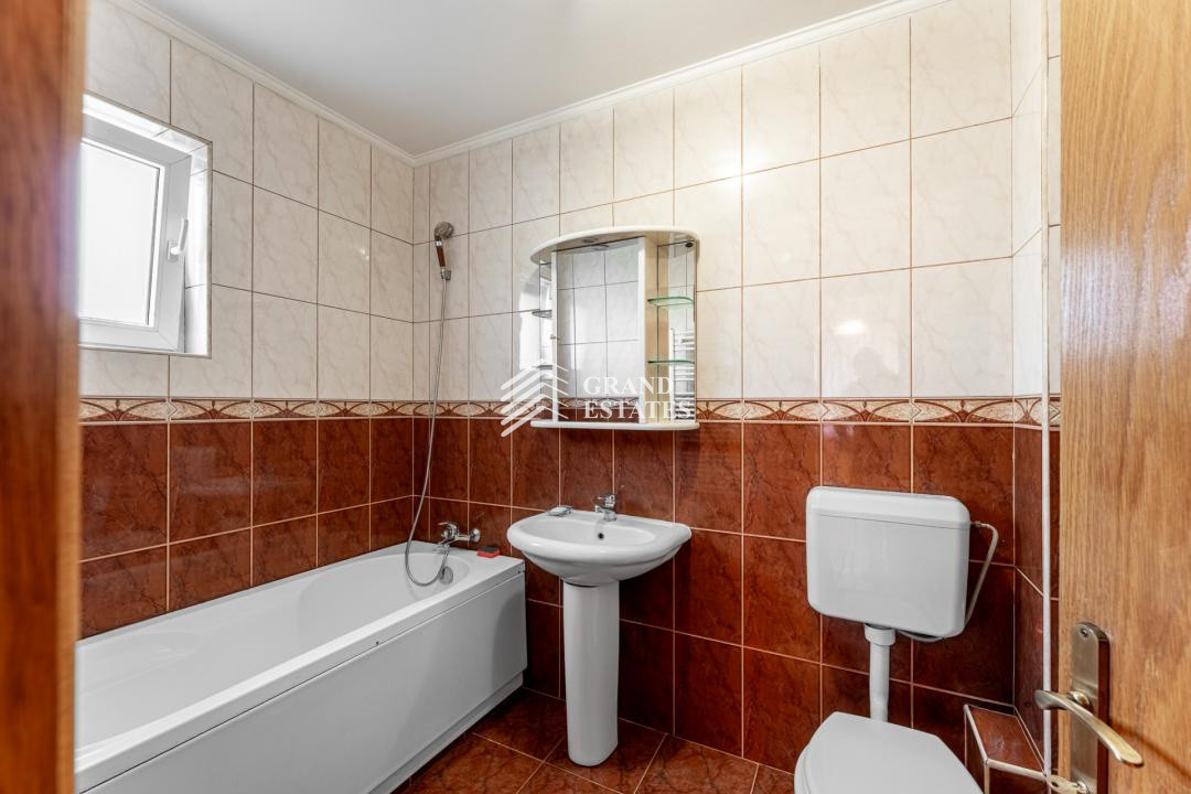 Vila D+P+1+M | Popesti-Leordeni | 1027 mp teren - Pretabila pentru Business