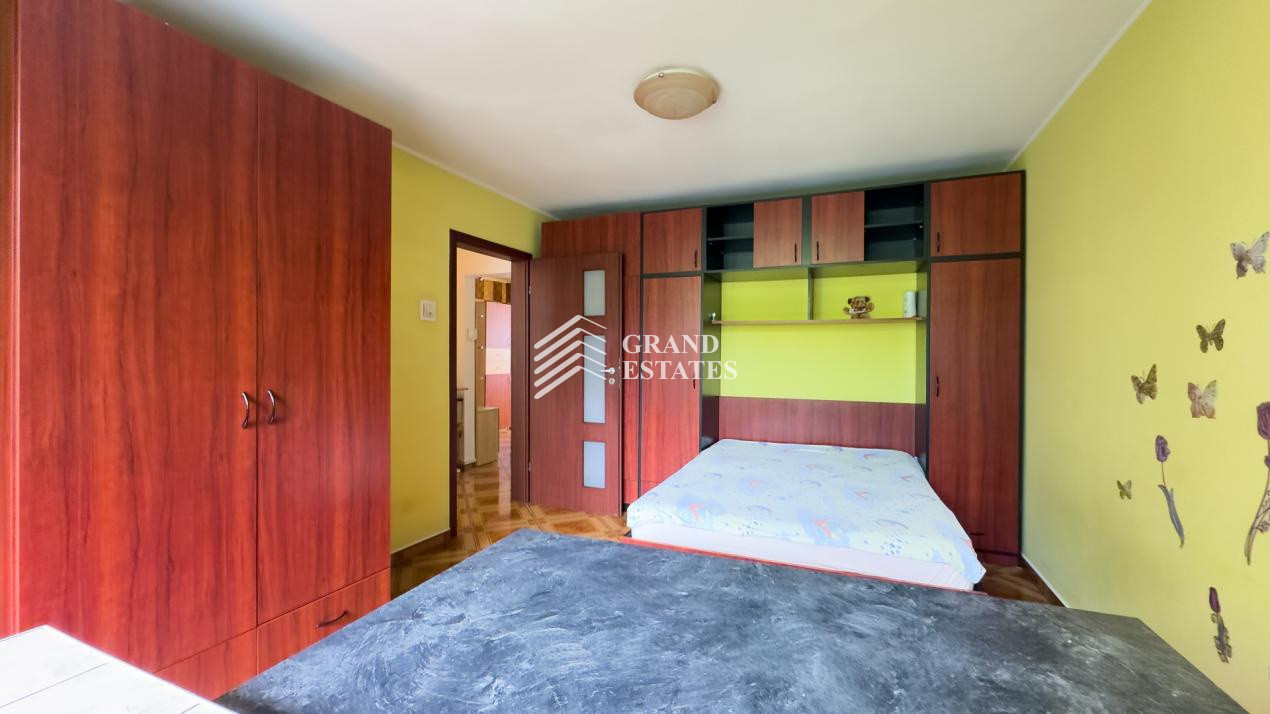 Apartament cu 3 camere I Aleea Dolina I Loc de parcare inclus