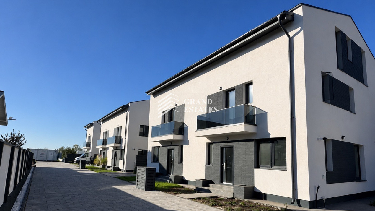 Vila duplex I 3 dormitoare I 3 bai I Mansarda genroasa I Parcare