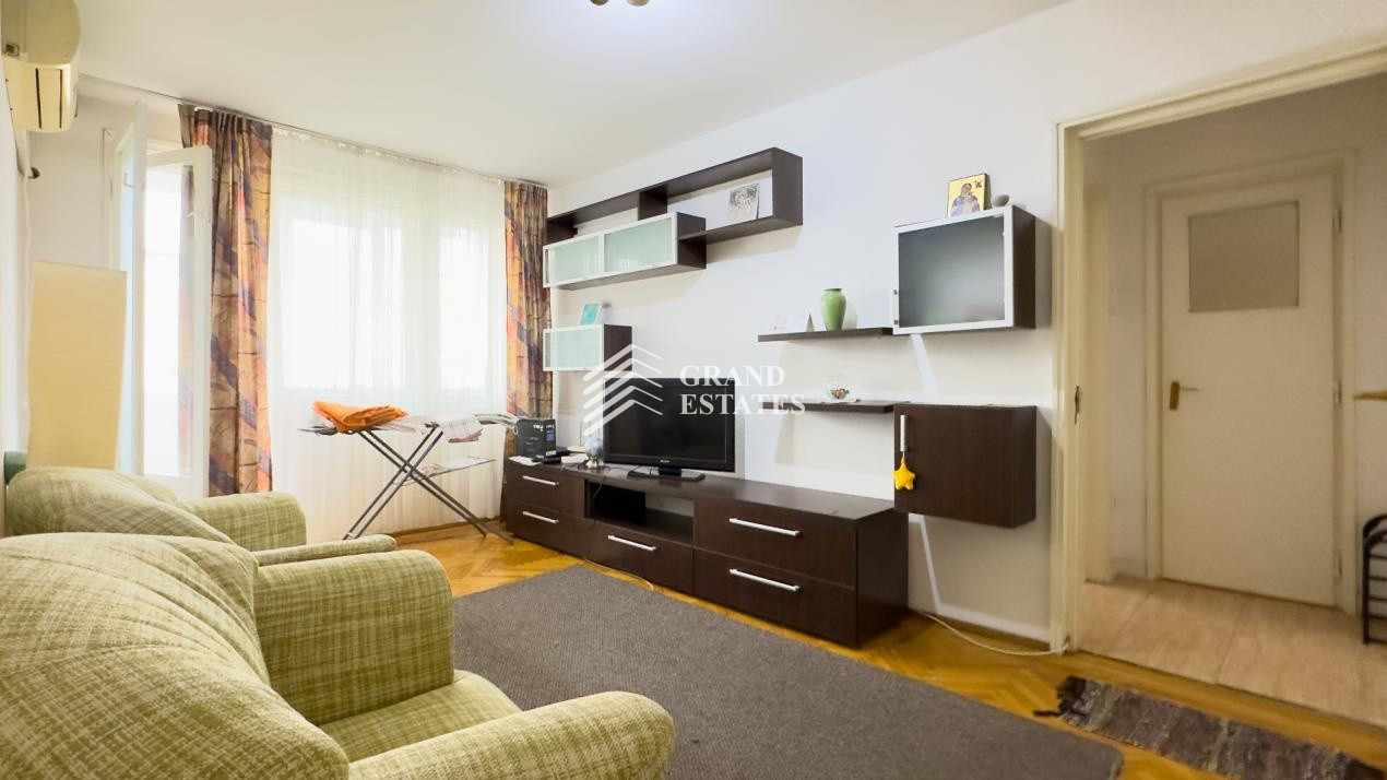 Apartament cu 2 camere | Semidecomandat | Zona Piata Sudului | Loc de Parcare