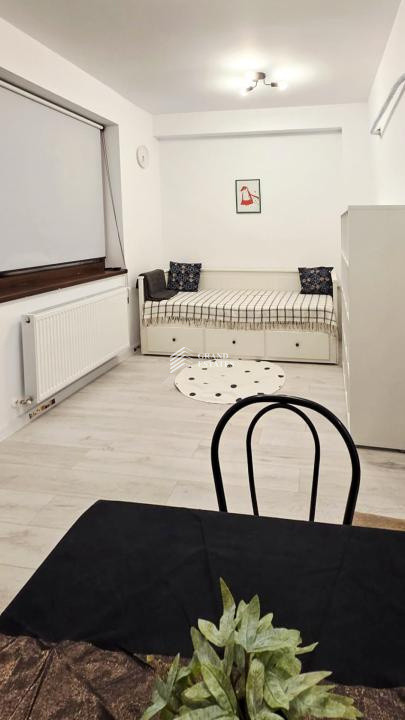 Garsonieră semidecomandată | Zona Titan | Strada Prisaca Dornei | 445 €/lună |