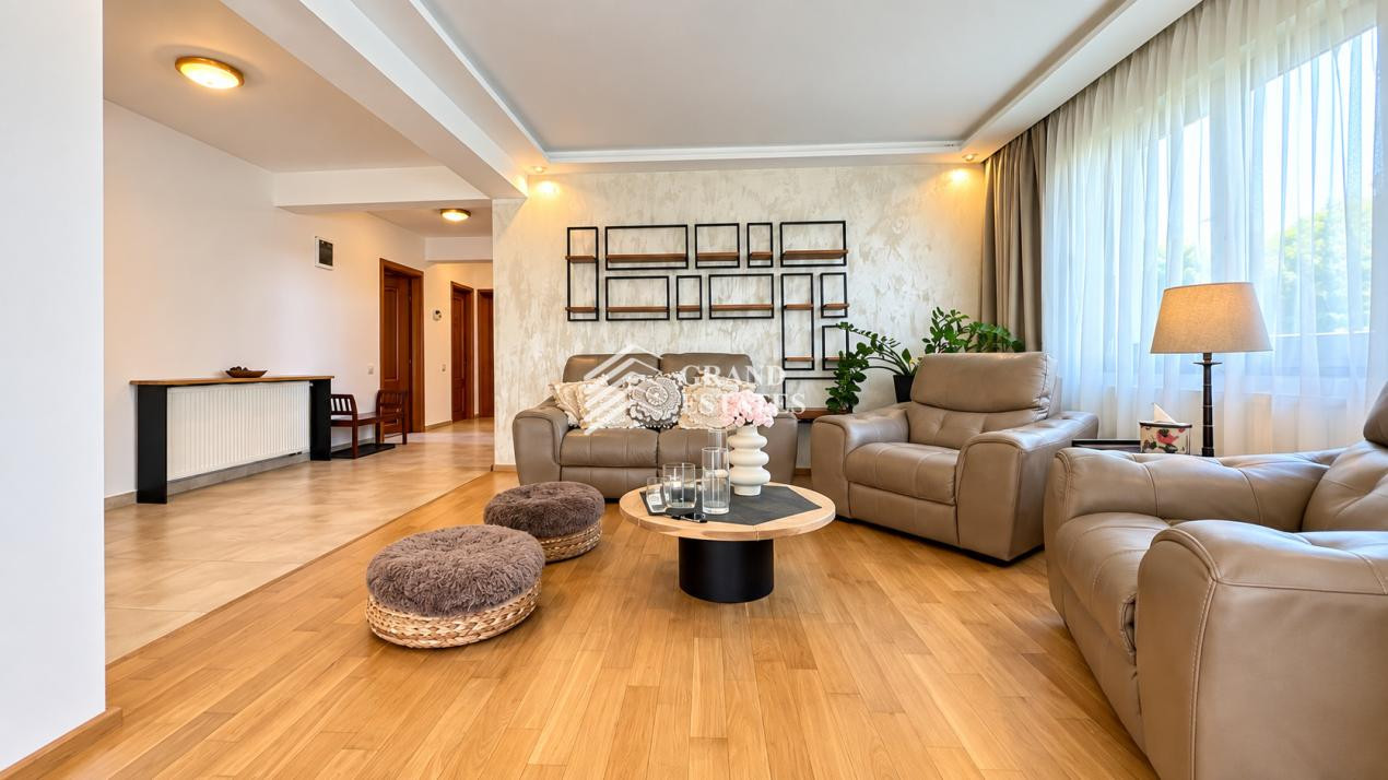 Vila unicat de inchiriat | Otopeni | 360 mp utili | Teren 900 mp | 8 camere | 