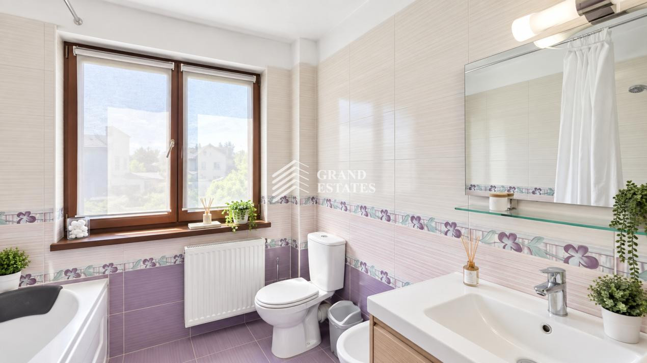 Vila unicat de inchiriat | Otopeni | 360 mp utili | Teren 900 mp | 8 camere | 