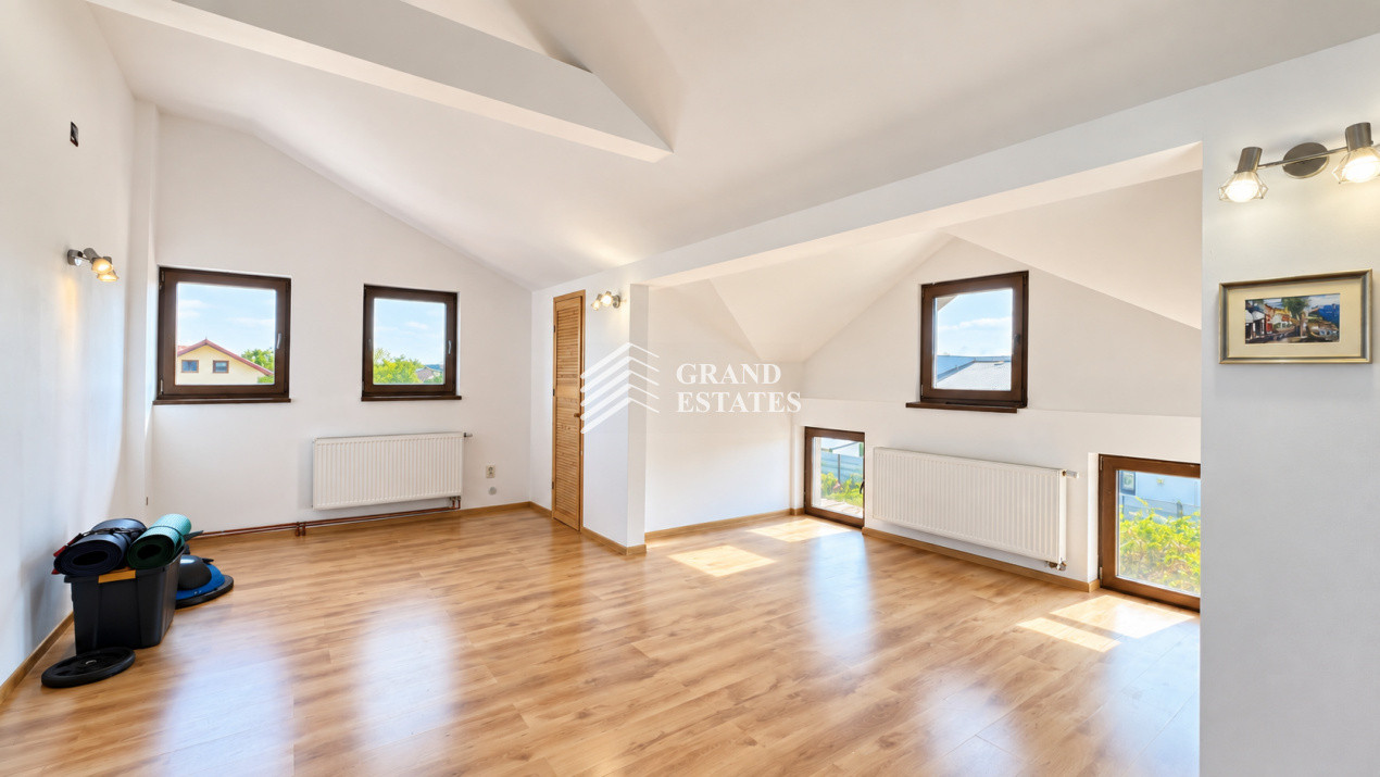 Vila unicat de inchiriat | Otopeni | 360 mp utili | Teren 900 mp | 8 camere | 