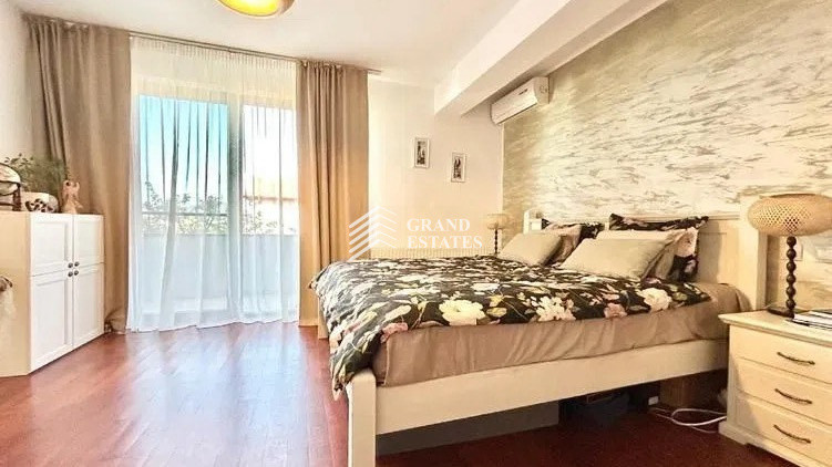 Vila unicat de inchiriat | Otopeni | 360 mp utili | Teren 900 mp | 8 camere | 
