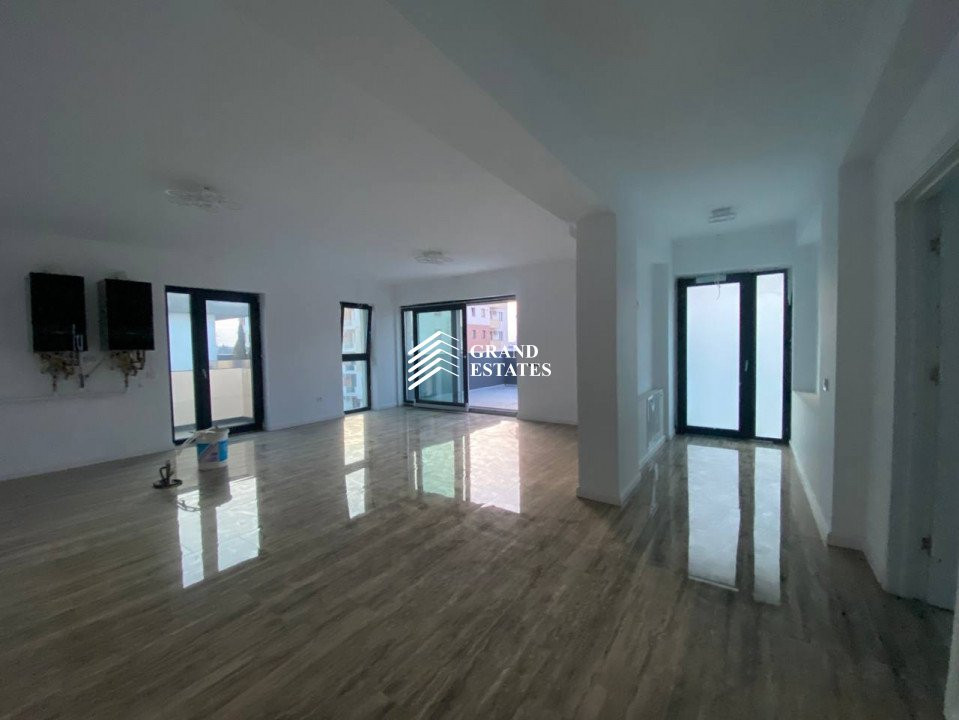 Penthouse in Complex Rezidential + 2 Terase (2 parcari incluse in pret)!